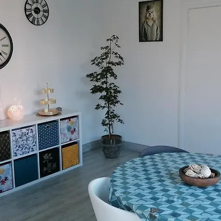 Privatunterkunft Demeure De La Grande Fee - Maroilles - Spa *