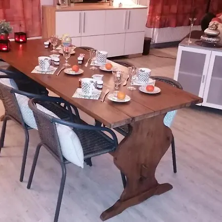 Privatunterkunft Demeure De La Grande Fee - Maroilles - Spa